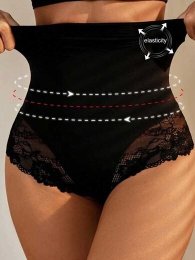 Culotte gainante en dentelle'